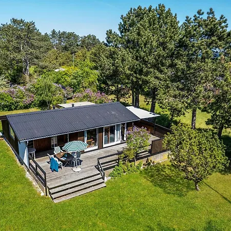 2 Bedroom Awesome In Nykobing Sj Semesterbostad Klint