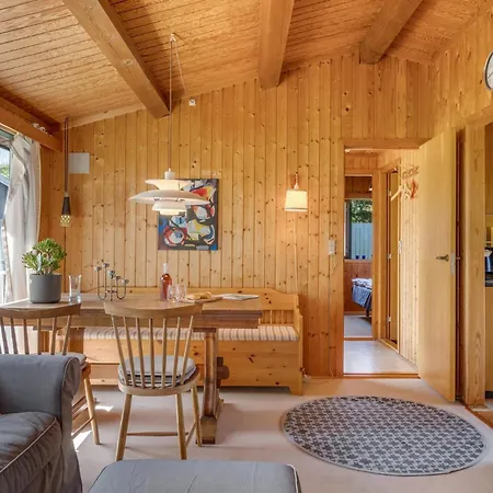 Semesterbostad 2 Bedroom Awesome In Nykobing Sj