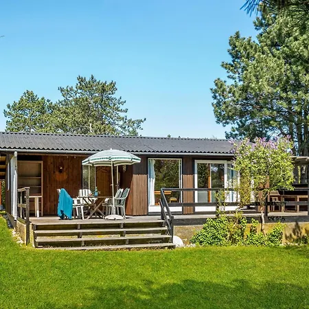 2 Bedroom Awesome In Nykobing Sj * Klint